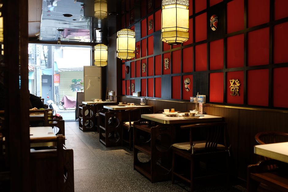 成都双流区火锅店装修多少钱一平？300㎡社区火锅店预算明细拆解