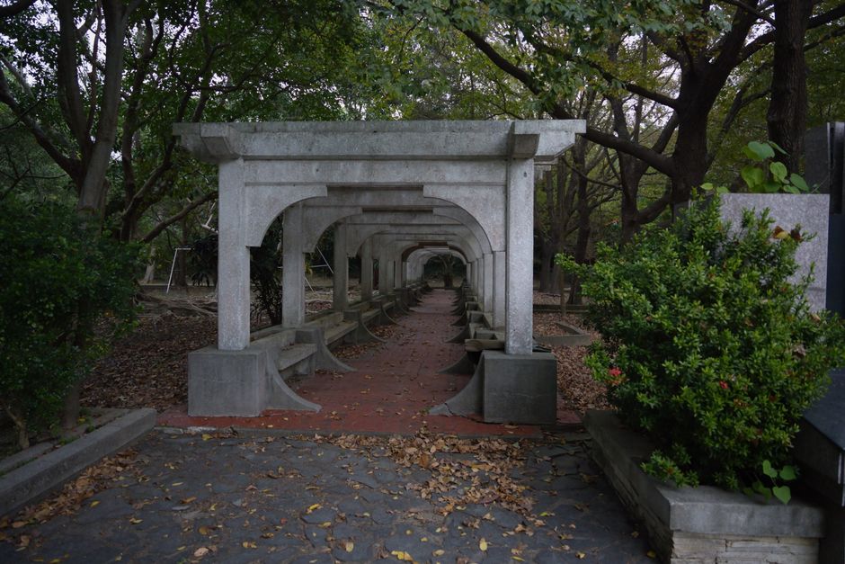 成都新津区厨房台面换石英石还是岩板？耐用和价格怎么取舍？