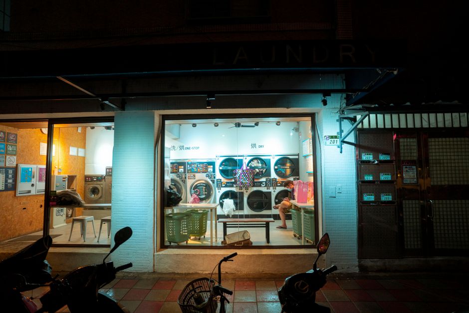 成都新都区洗衣店装修怎么布局？设备摆放和排水设计注意啥？