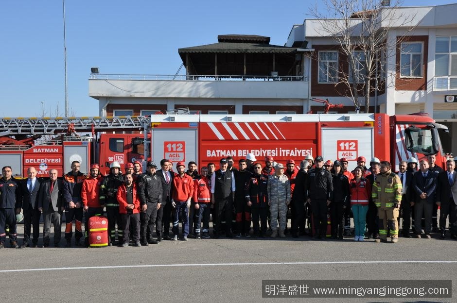 成都武侯区防盗窗和隐形防护网怎么选？安全与通风的平衡