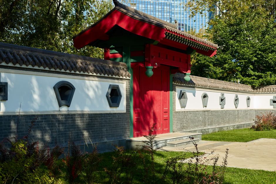 成都蒲江县墙面贴墙布还是刷乳胶漆？2026年性价比对比与避坑指南