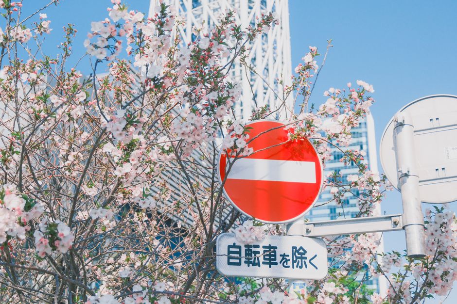 成都青羊区老房卫生间瓷砖空鼓怎么处理？只换瓷砖行不行？